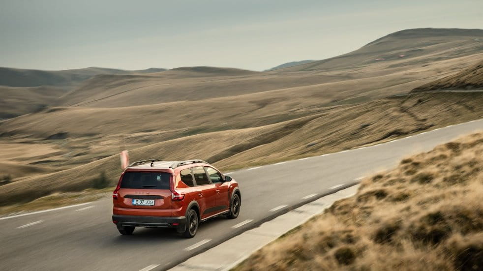 Dacia jogger plains romania